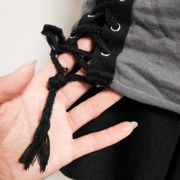 Grey Raw Hem Lace Up Muscle Tank 🐺 FOREVER 21 - Picture 3 of 8